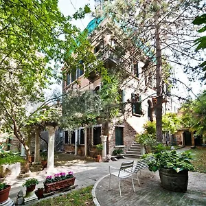 Bed & Breakfast Michelangelo, Venice
