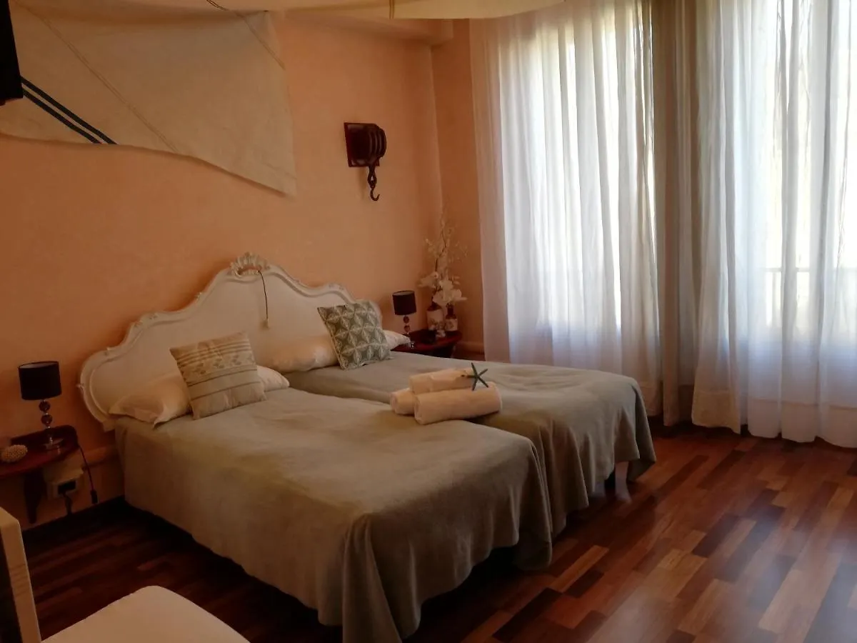 Il Veliero Romantico Venice Italy